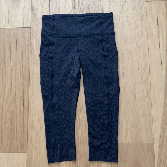 lululemon athletica Pants - Lululemon Fast & Free Crops